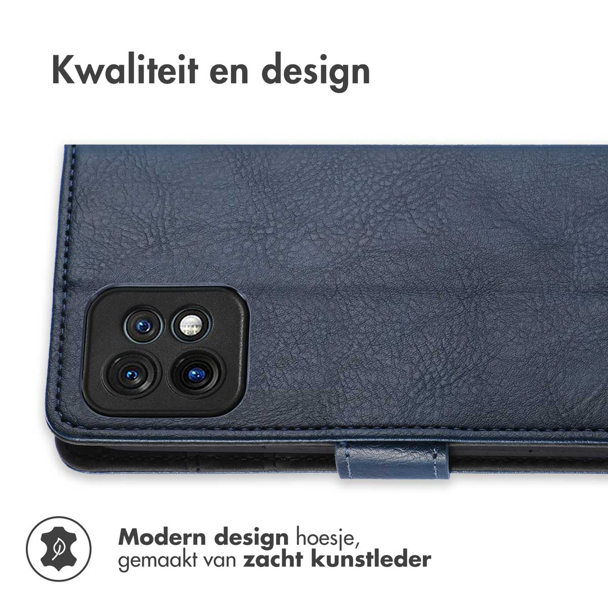 Close-up van een blauwe telefoonhoes met camera-uitsparing, tekst: 'Kwaliteit en design'.