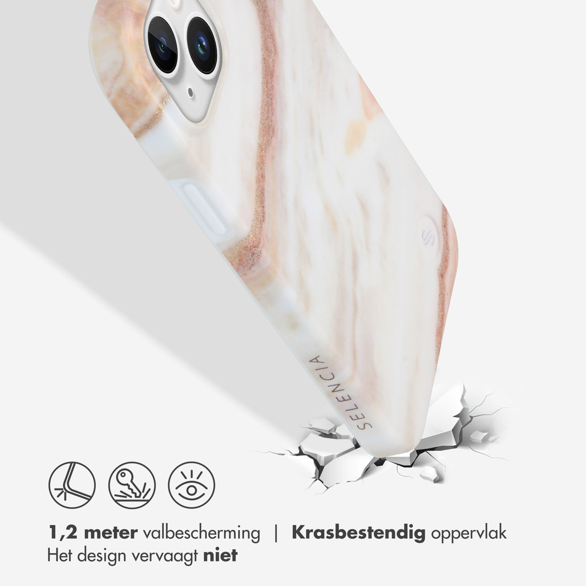 Coque de téléphone blanche avec un motif marbré, sol fissuré en dessous. La coque est en angle.
