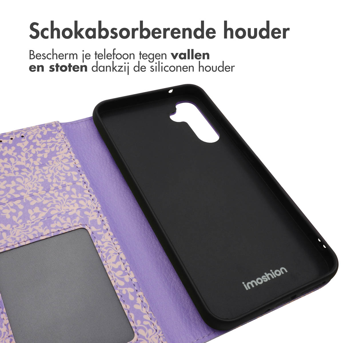 Un étui de téléphone noir est à côté d'un étui violet de style portefeuille, avec une fente pour carte.