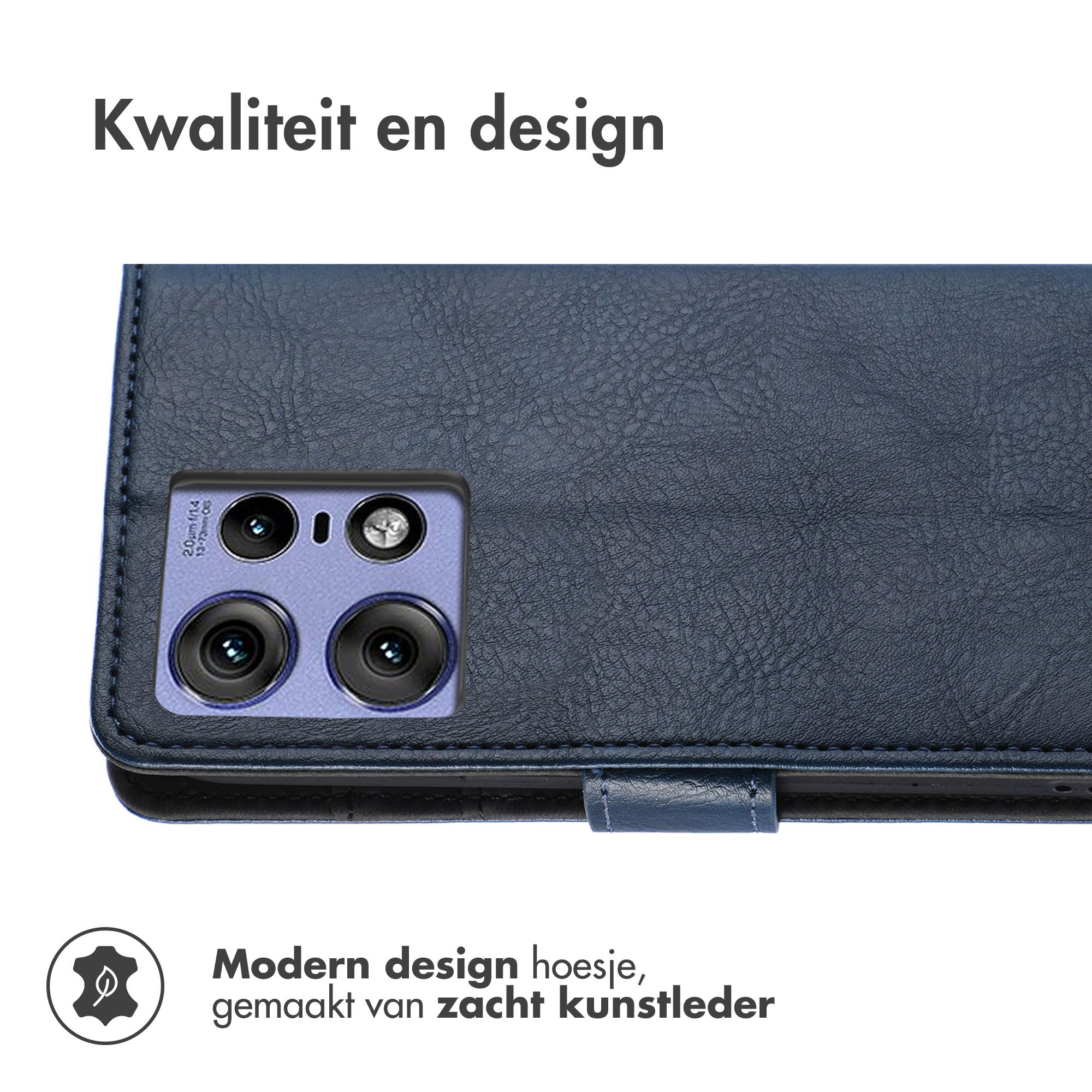 Coque de téléphone bleue avec aspect cuir texturé, montrant la zone de la caméra.