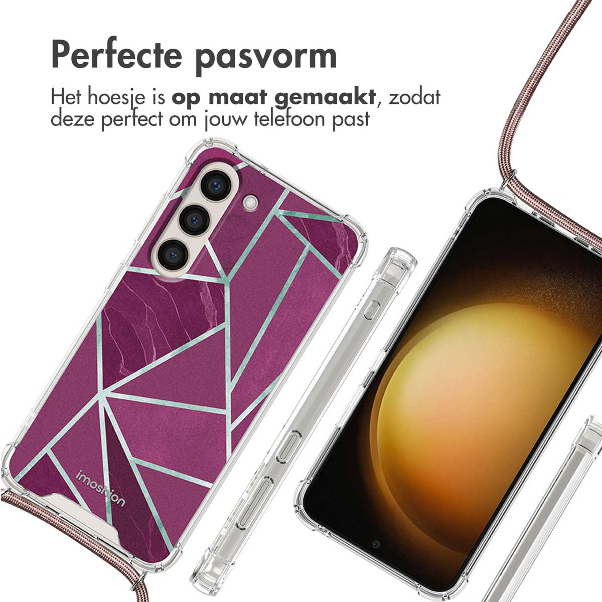 Telefoonhoesje met een paars geometrisch ontwerp. De hoes heeft beschermende randen en een riem. Telefoon zit erin.