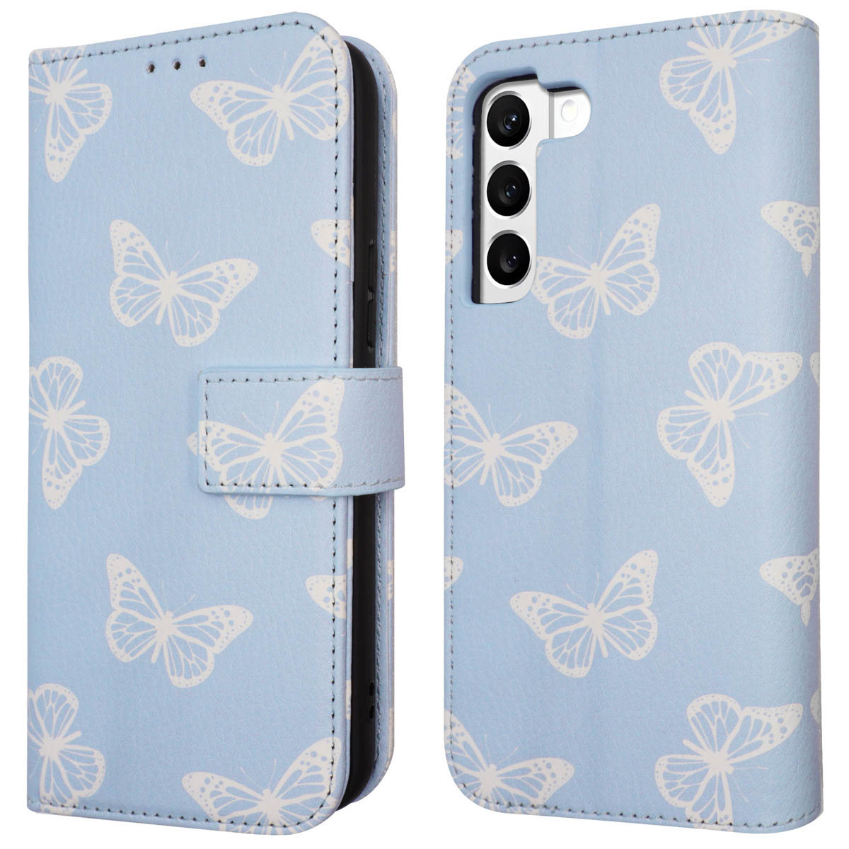 Un étui de téléphone bleu clair avec des papillons blancs. Il est fermé et possède une fermeture magnétique.