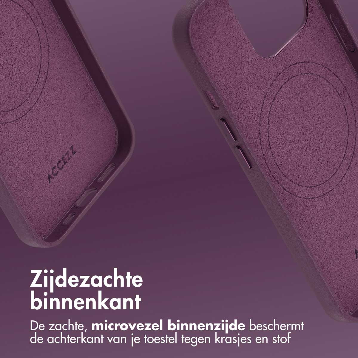 Gros plan de l'intérieur d'une coque de téléphone violette. Elle a une doublure douce en microfibre.
