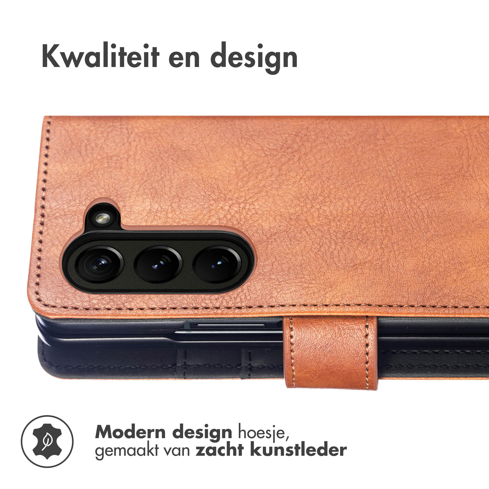 Bruine telefoonhoes met telefoon erin. Het scherm en de camera zijn zichtbaar.