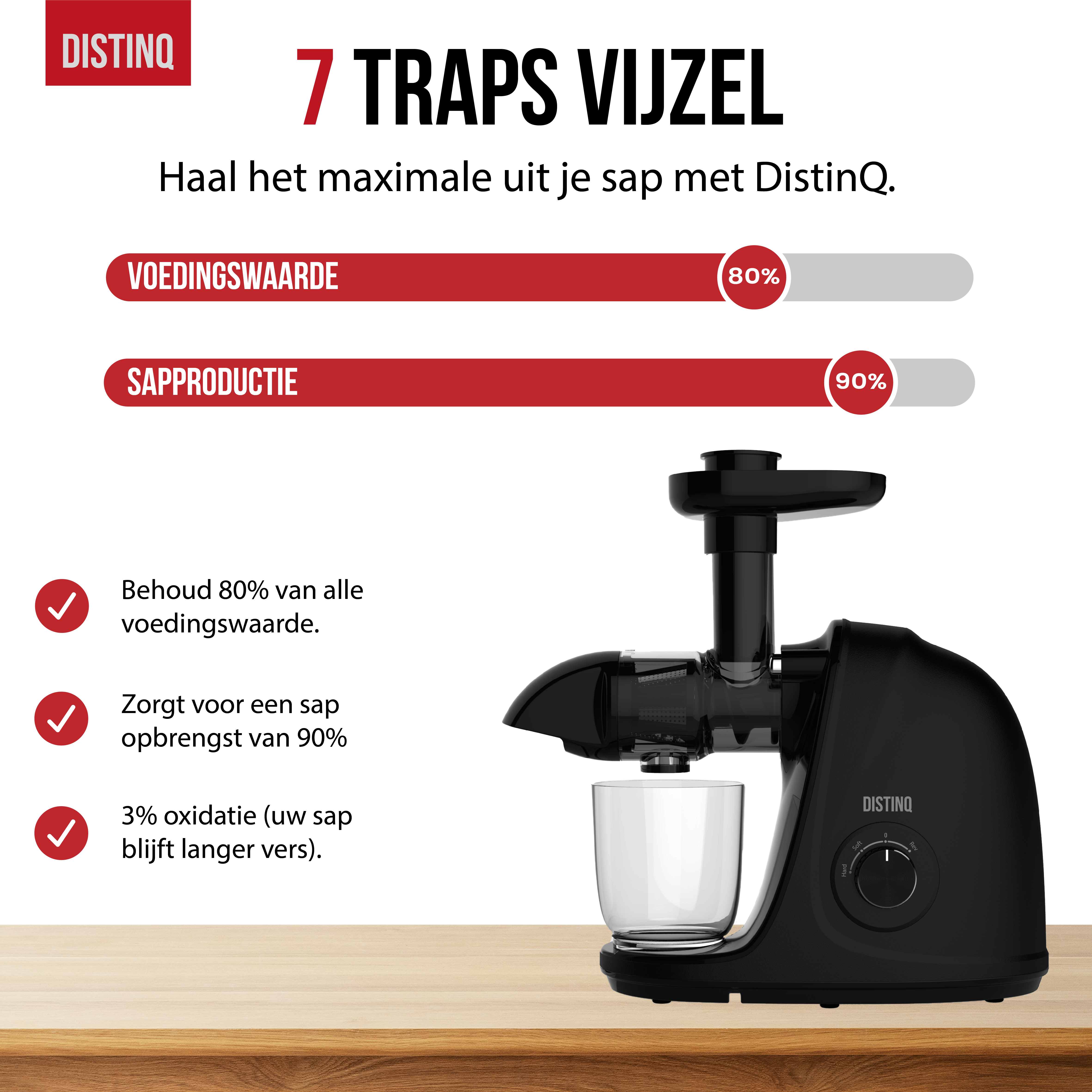 Black juicer on a wooden table. Text: 7 traps vijzel. Nutritional value 80%, juice production 90%.