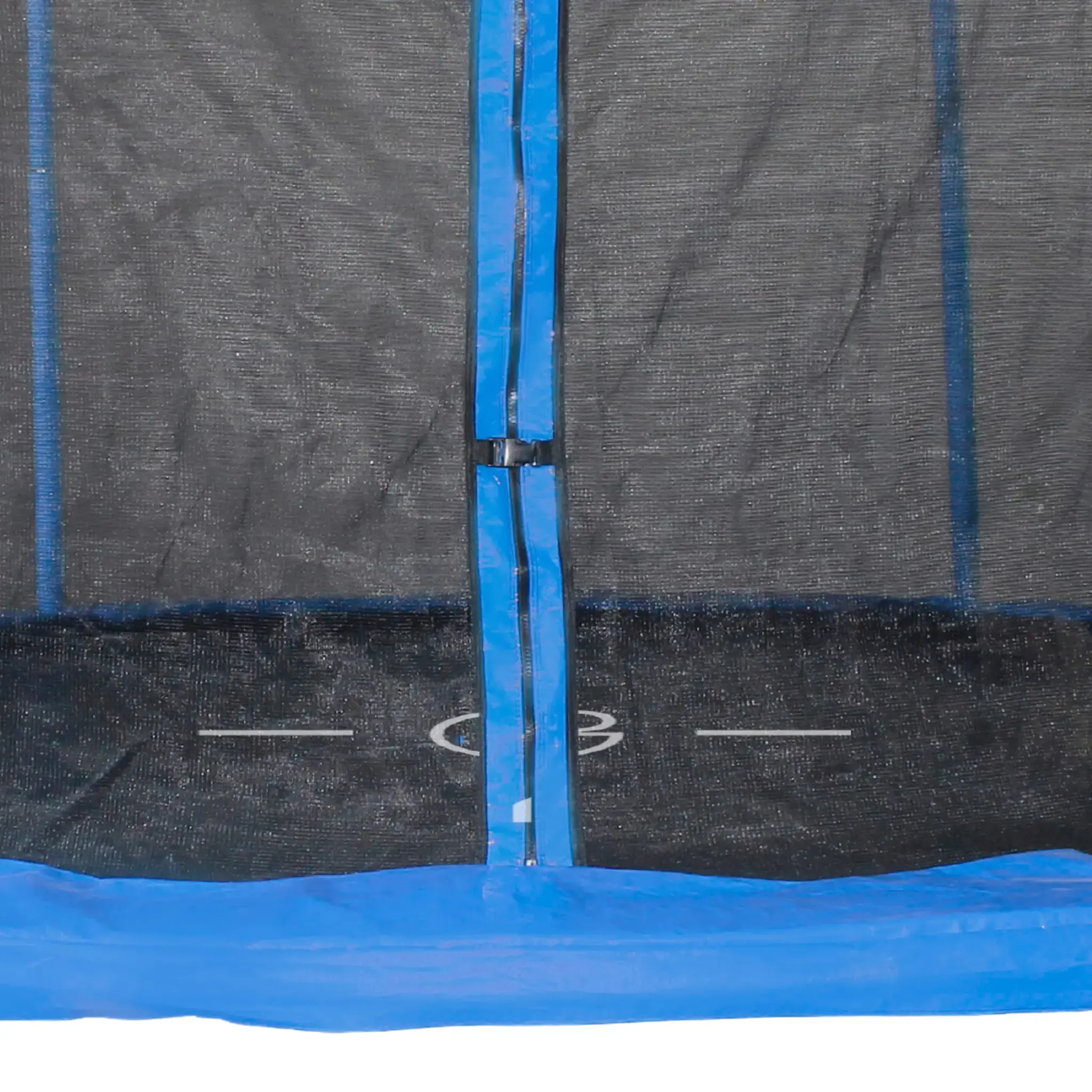 Close-up van een trampolinet en blauwe rand.