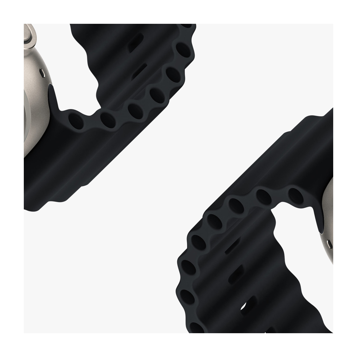 Nahaufnahme eines schwarzen Uhrenarmbands mit silbernem Uhrengehäuse, weißer Hintergrund.