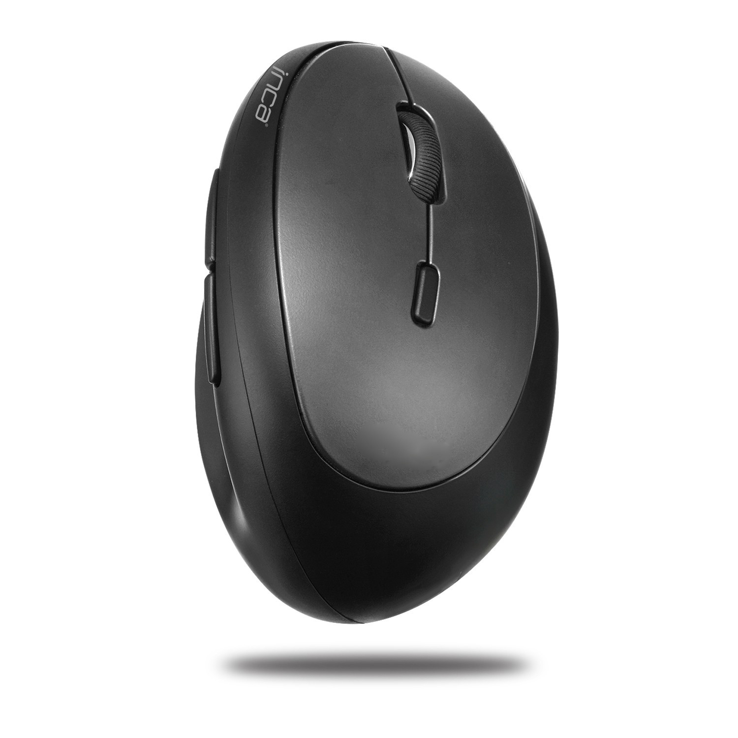 Souris ergonomique noire verticale. Elle a des boutons, une molette et la marque inca.