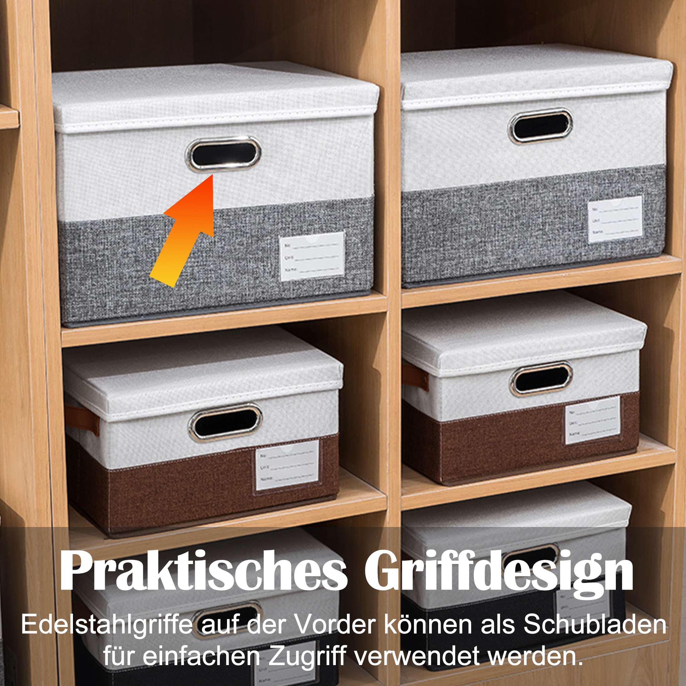 Holzregal mit Aufbewahrungsboxen. Boxen haben Griffe und Etiketten. Ein Pfeil zeigt auf einen Griff.