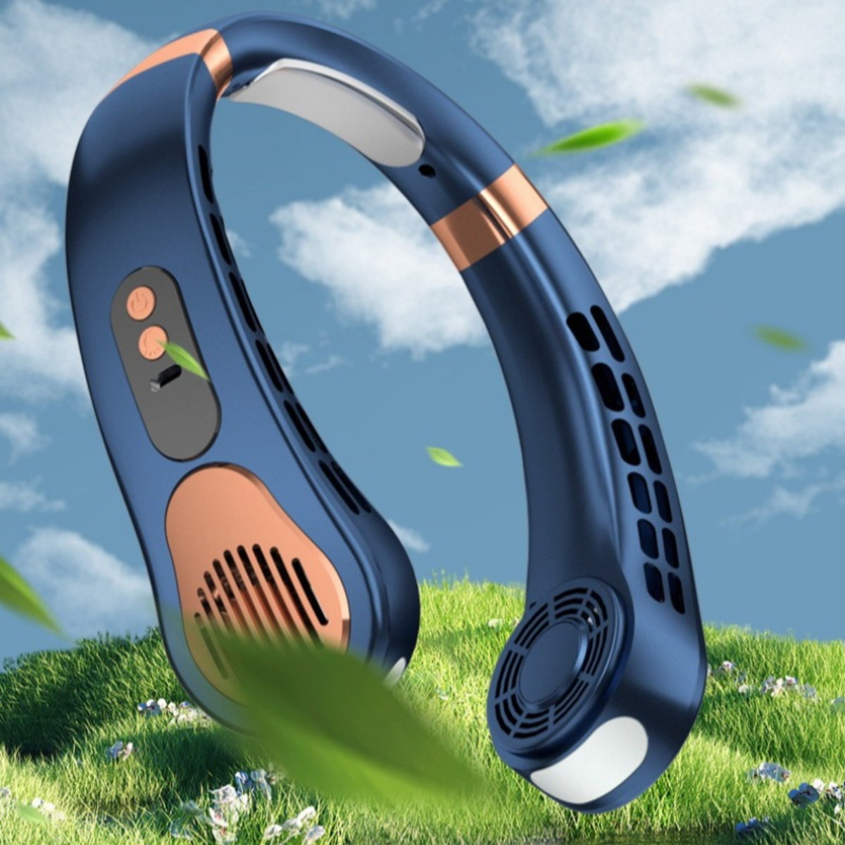 Ein blauer und kupferfarbener Nackenventilator wird auf grünem Gras mit blauem Himmel gezeigt.