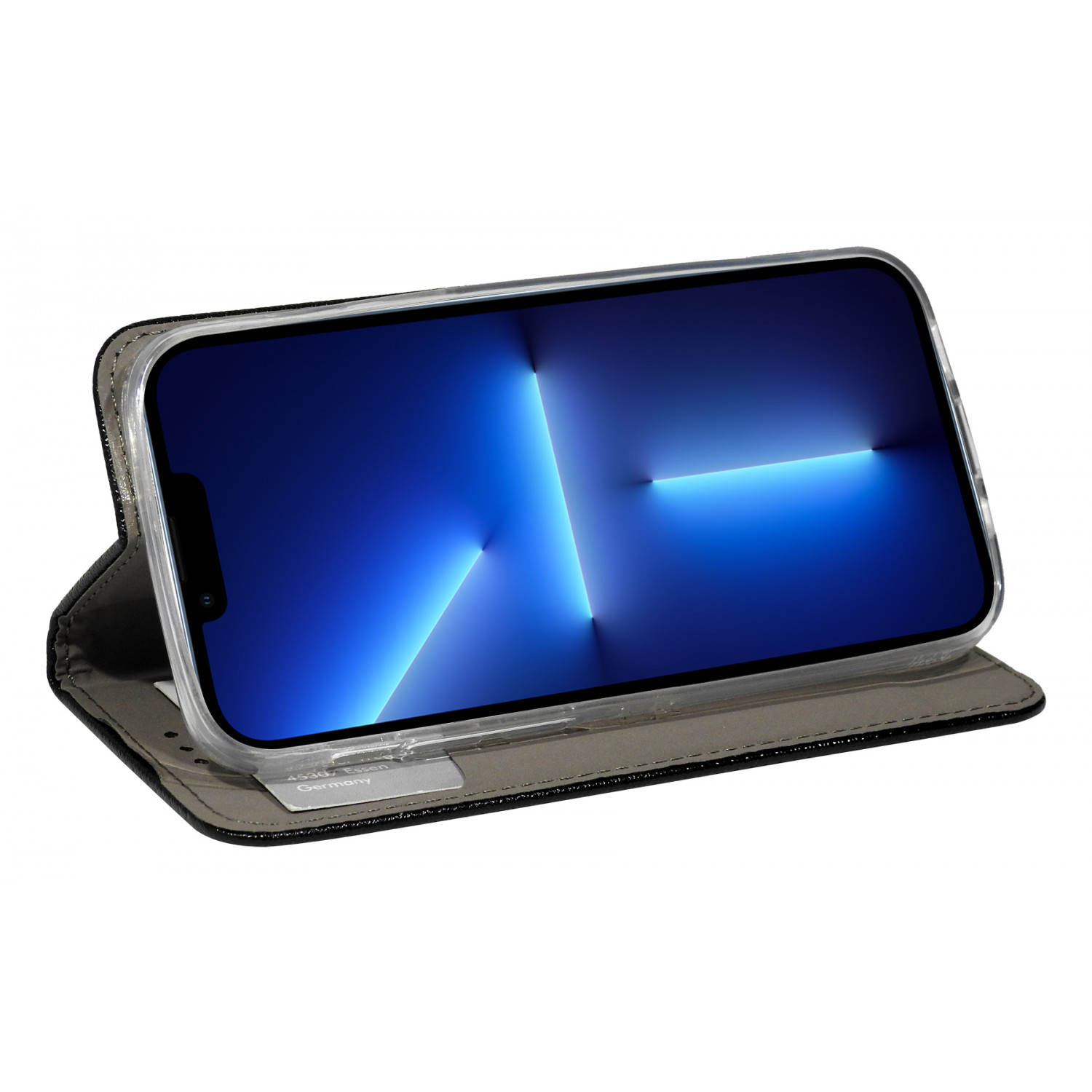 Smartphone in einer schwarzen Lederhülle auf einer Oberfläche, die eine blaue Oberfläche zeigt.