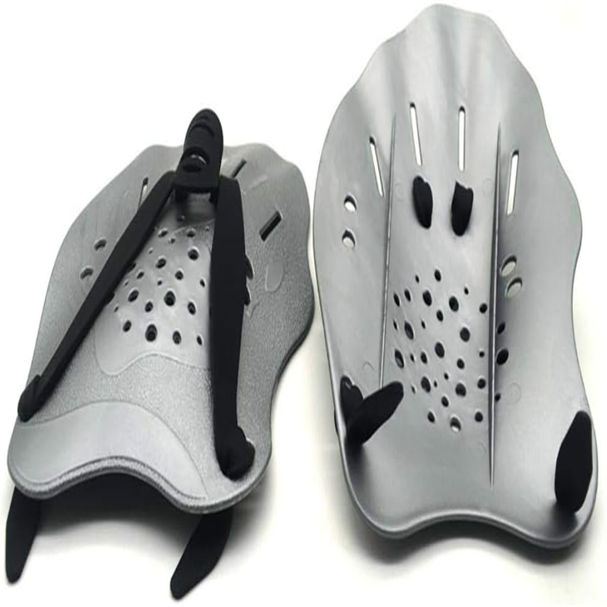 Zwei silberne Schwimm-Handpaddles mit schwarzen Riemen.