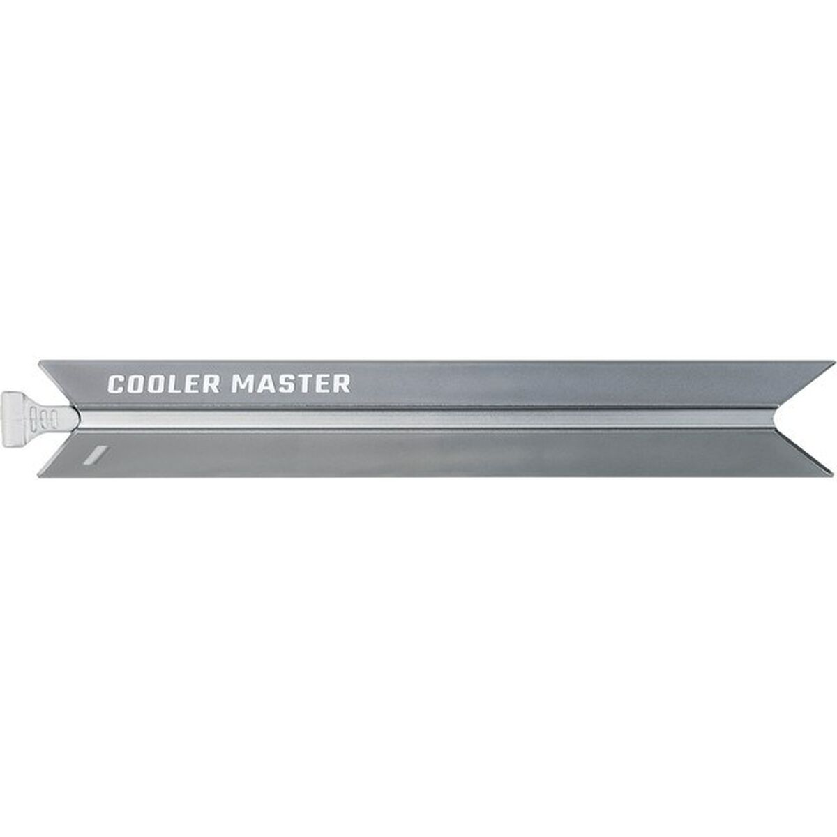 Ein silbernes, flaches Metallobjekt mit dem Aufdruck COOLER MASTER auf der Oberseite.