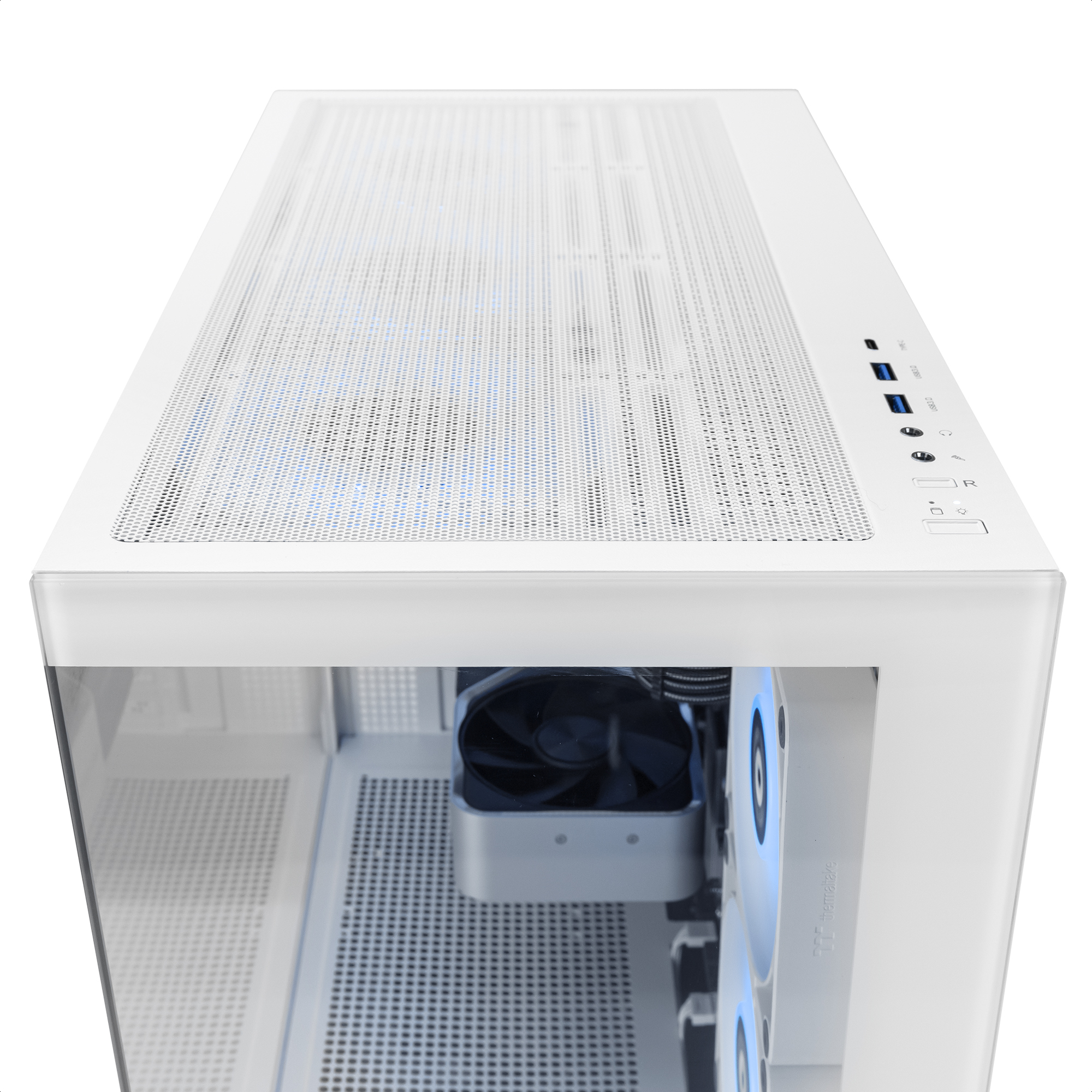 Case per computer bianco con luce blu e componenti interni.