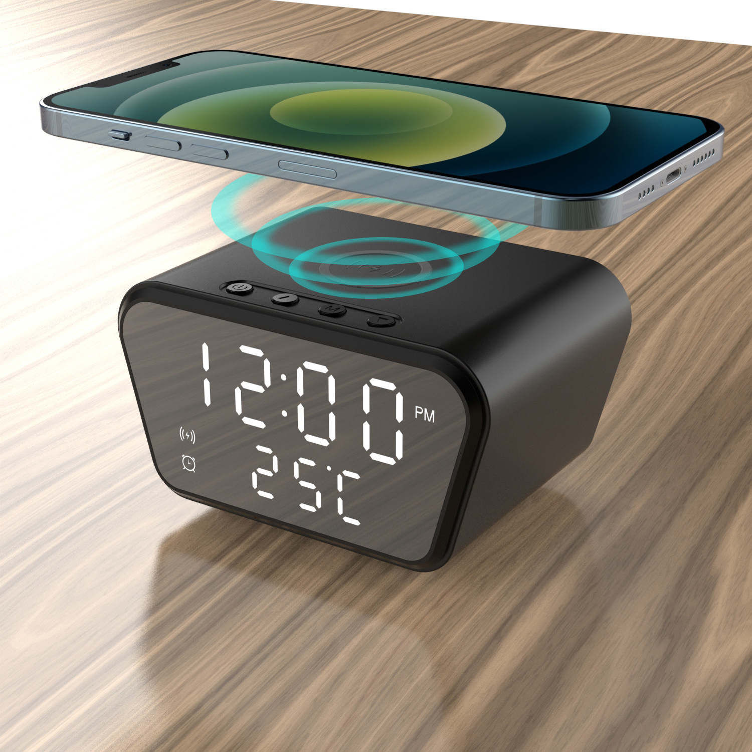 Un orologio digitale nero con un telefono in carica sopra.