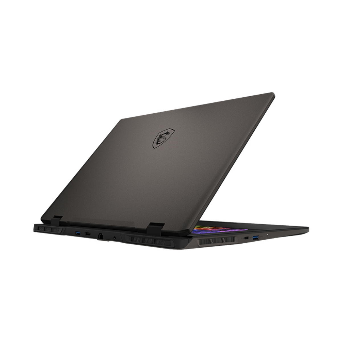 Un laptop nero con coperchio aperto, su una superficie bianca. Lo schermo mostra un display scuro.