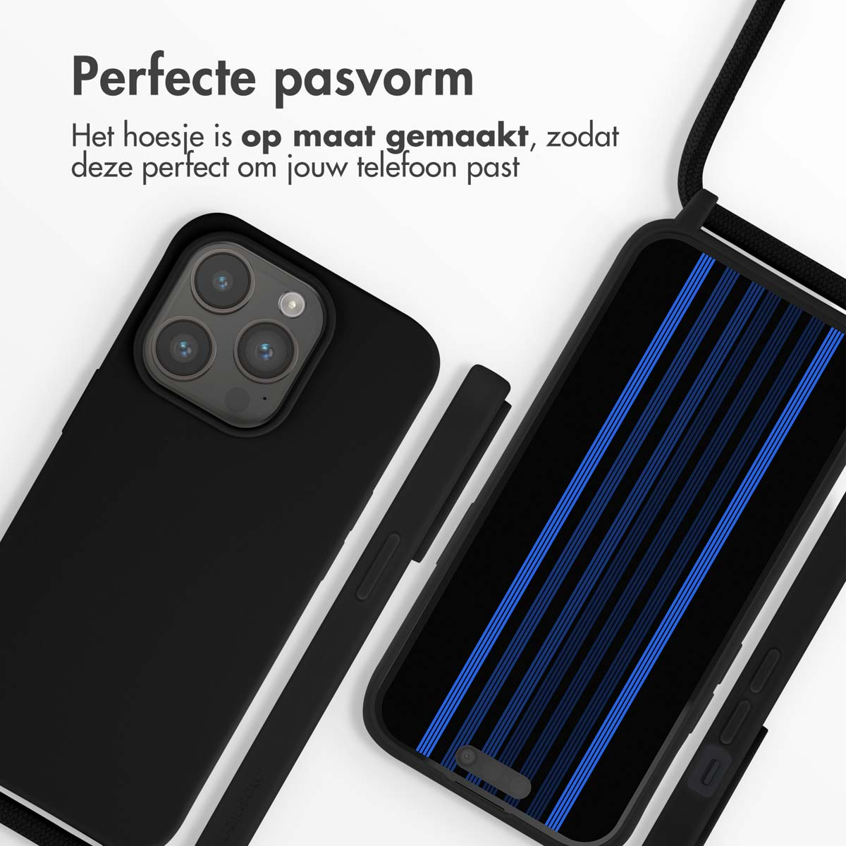 Zwart telefoonhoesje met telefoon erin. De telefoon zit aan een bandje. Tekst in het Nederlands.