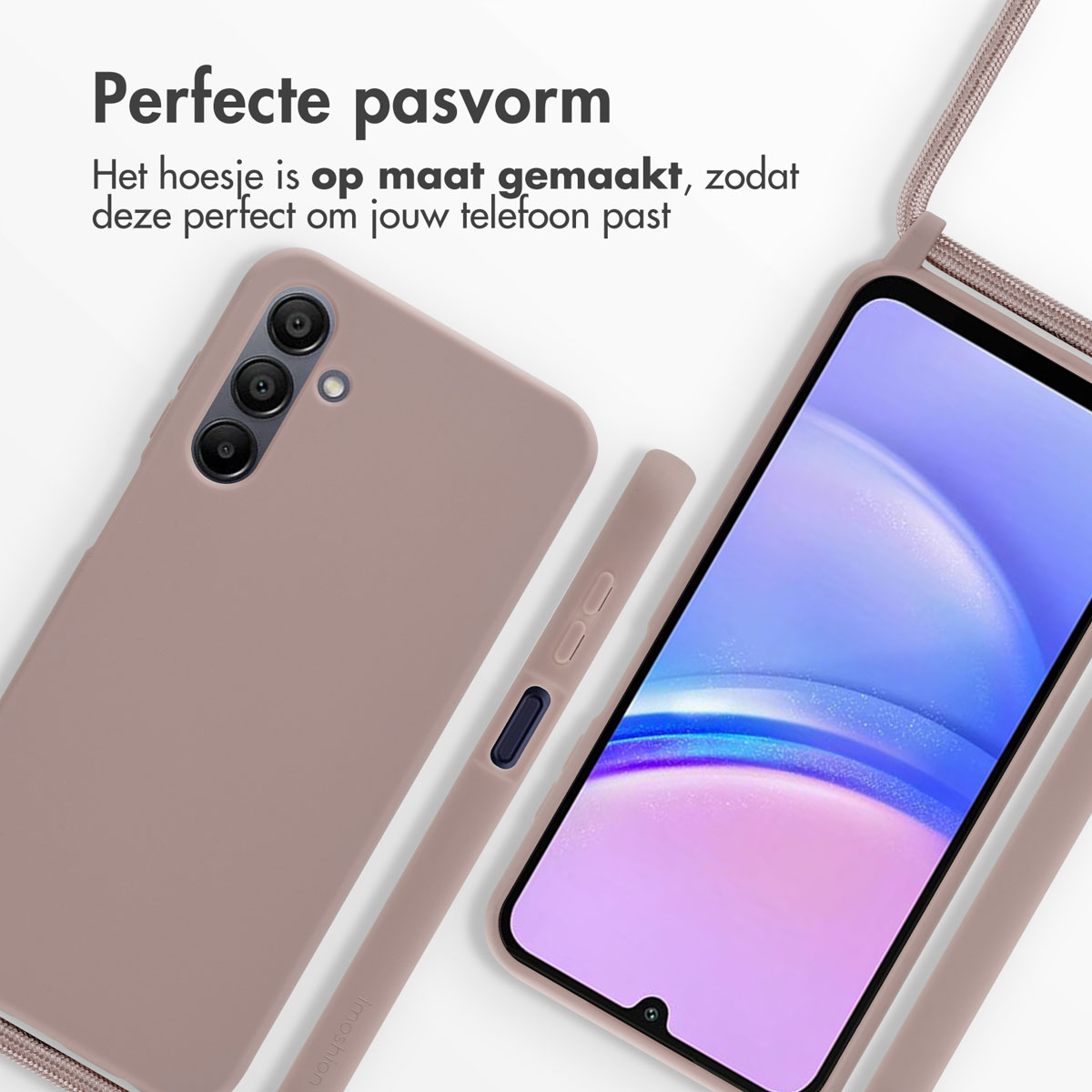 Paarse telefoonhoes op telefoon. Close-up. Hoes met telefoon en bandje. Tekst: Perfecte pasvorm.
