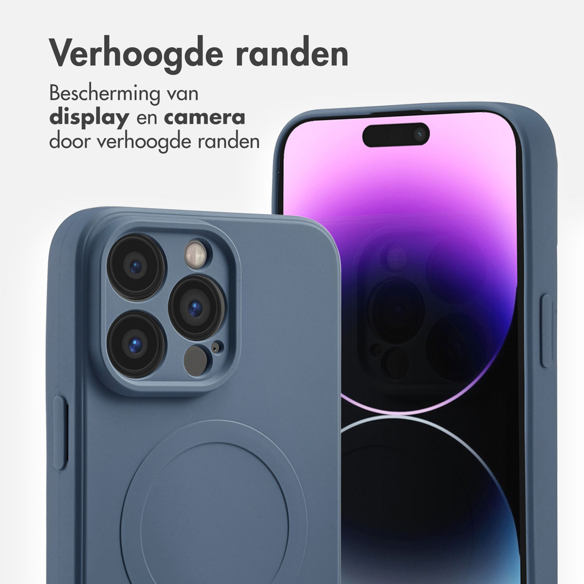Blauwe telefoonhoes met verhoogde randen, beschermt scherm en camera. Rechts een telefoon met scherm.
