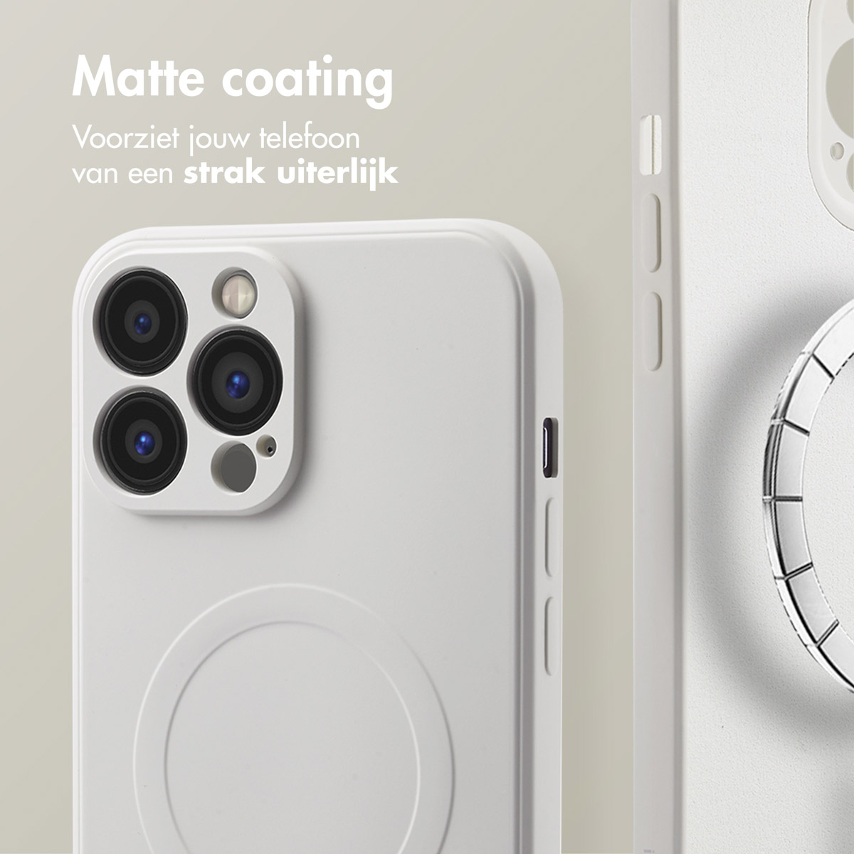 Coque de téléphone blanche. La coque couvre l'arrière et les côtés du téléphone.