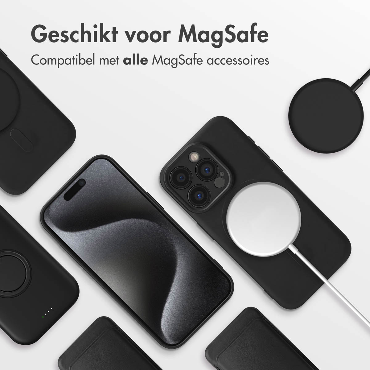 Meerdere telefoons en hoesjes. Sommige telefoons zitten in hoesjes met MagSafe. De tekst 'Geschikt voor MagSafe' wordt weergegeven.