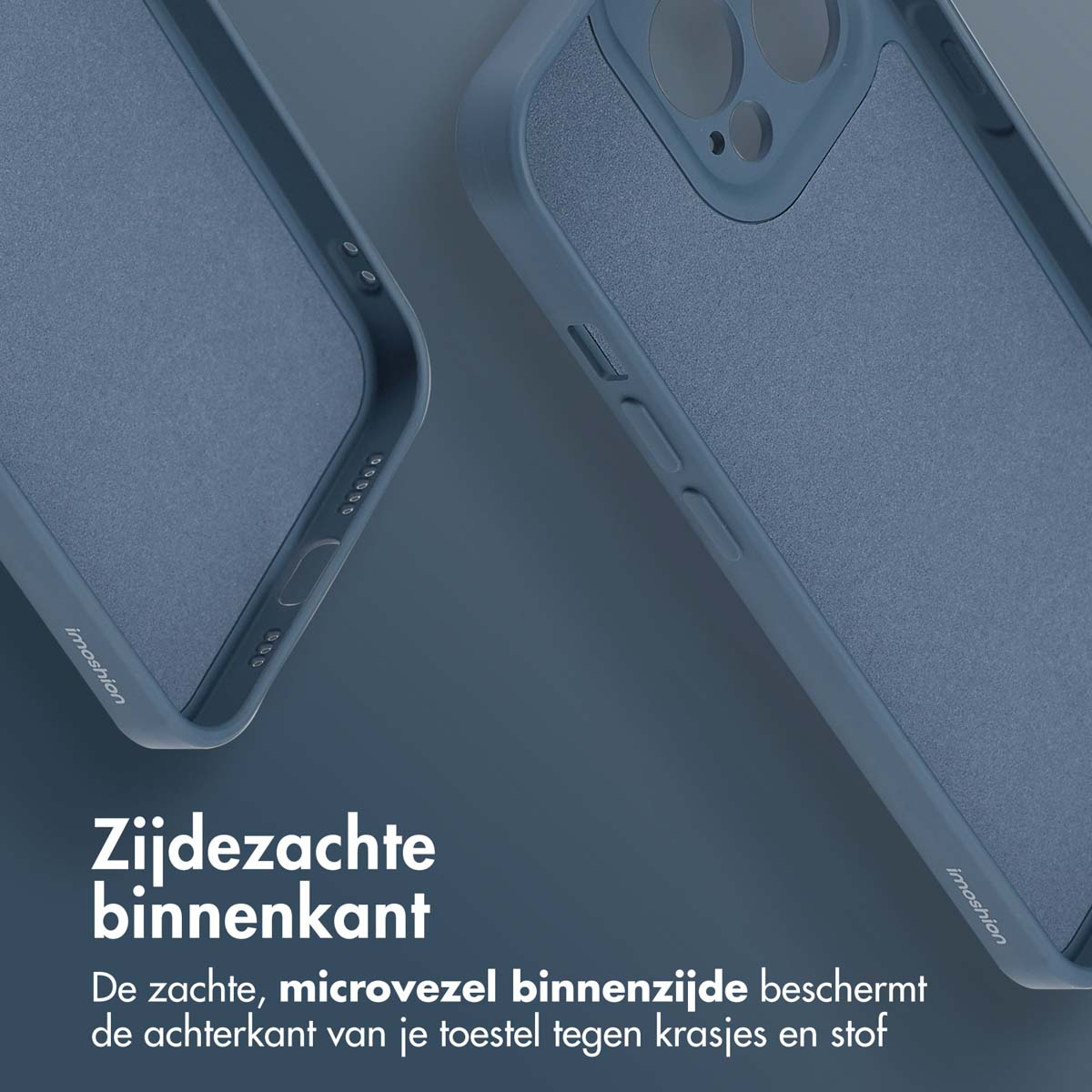 Close-up van twee donkerblauwe telefoonhoesjes die de binnenkant laten zien. Tekst: zijdezacht binnenin.