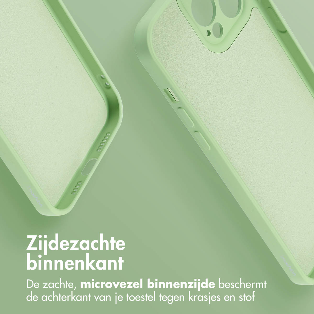 Deux parties d'un étui de téléphone vert clair sont présentées. L'intérieur est doux, avec une texture en microfibre.