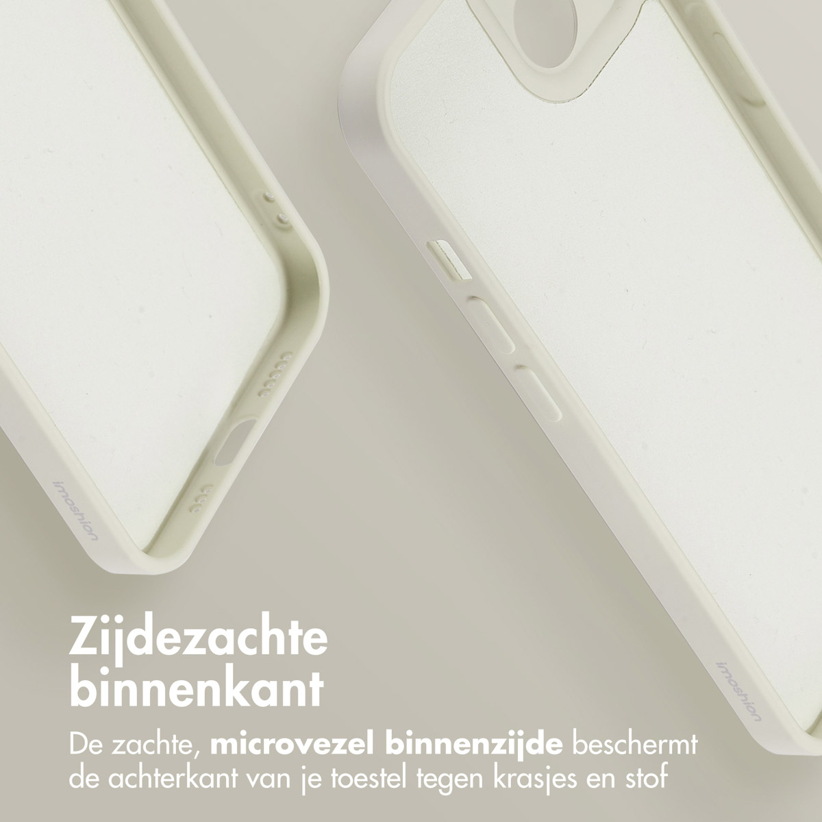 Close-up van twee witte telefoonhoesjes die de binnenkant laten zien. Tekst: zijdezacht binnenin.
