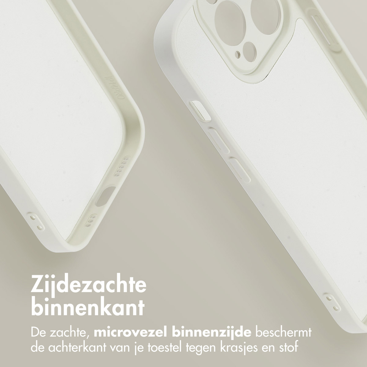 Twee witte telefoonhoesjes. De binnenkant is zacht, beschermt het apparaat. Eén hoesje is open.