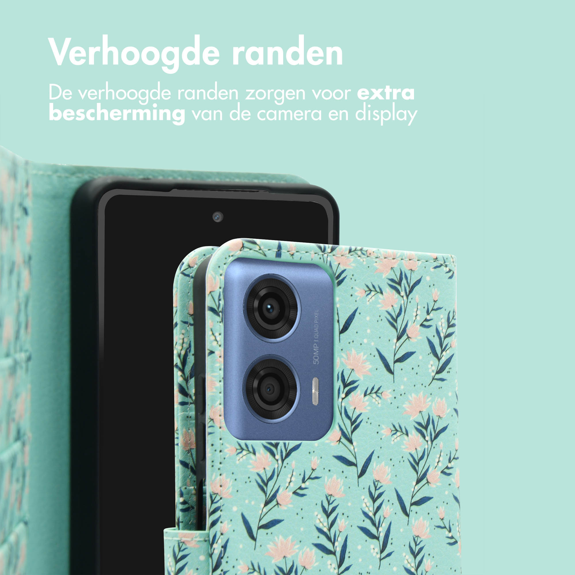 Telefoon met bloemvormige hoes en camerabescherming. De hoes staat op een turquoise achtergrond.