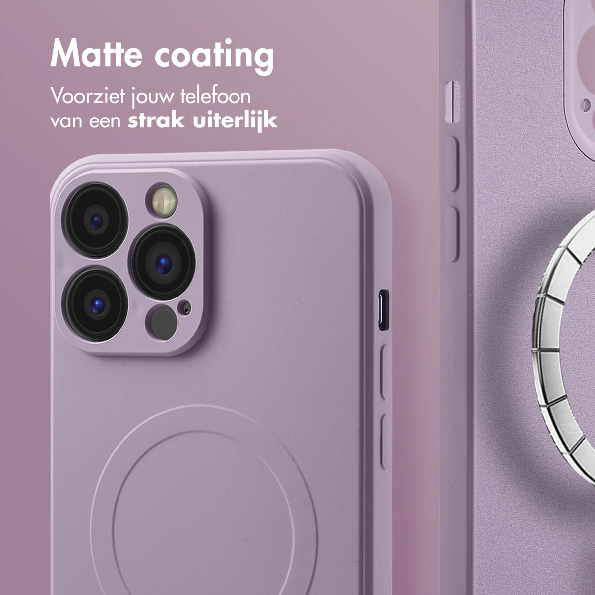 Gros plan sur une coque de téléphone violette avec une finition mate. Une autre coque en arrière-plan.