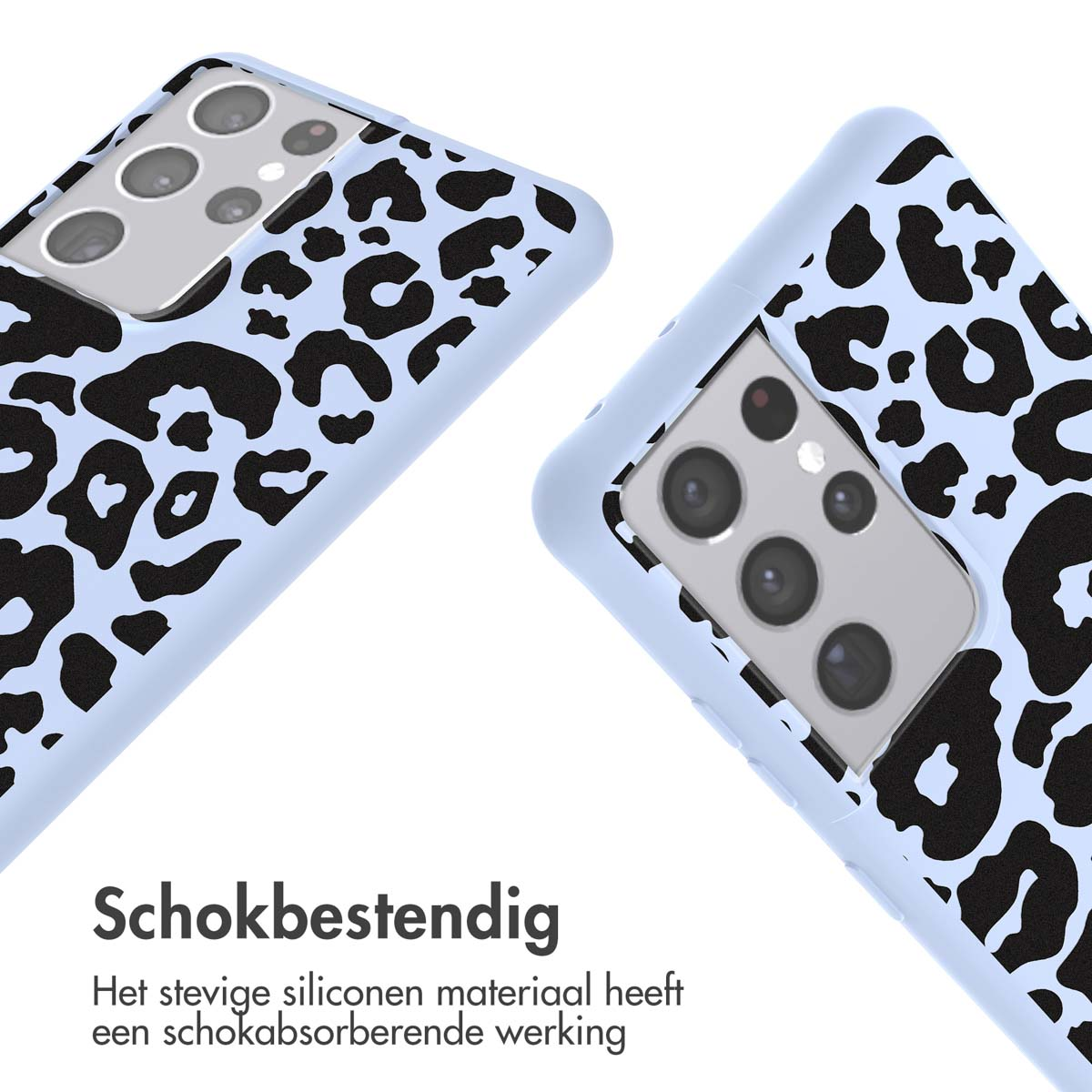 Twee telefoonhoesjes met een lichtblauwe achtergrond en een zwarte luipaardprint.