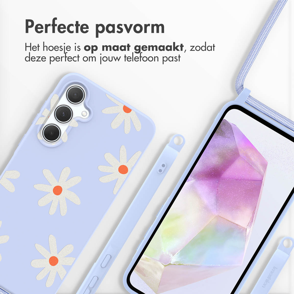 Une coque de téléphone avec un motif de marguerites, un téléphone et un cordon bleu clair.