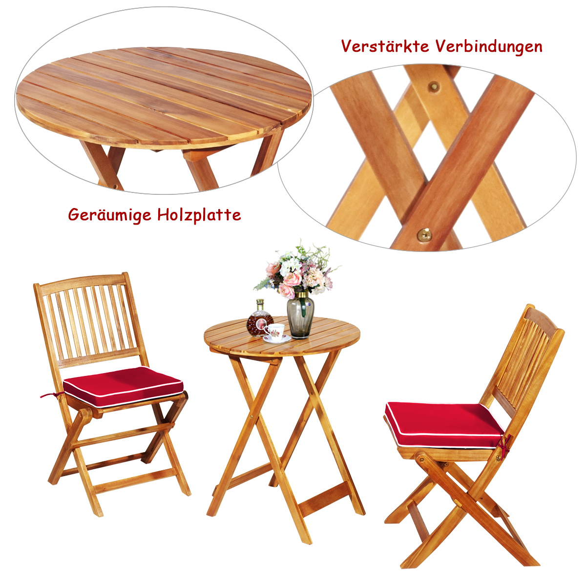 Ein Holztisch und Stühle. Der Tisch ist rund. Die Stühle haben rote Sitzkissen.