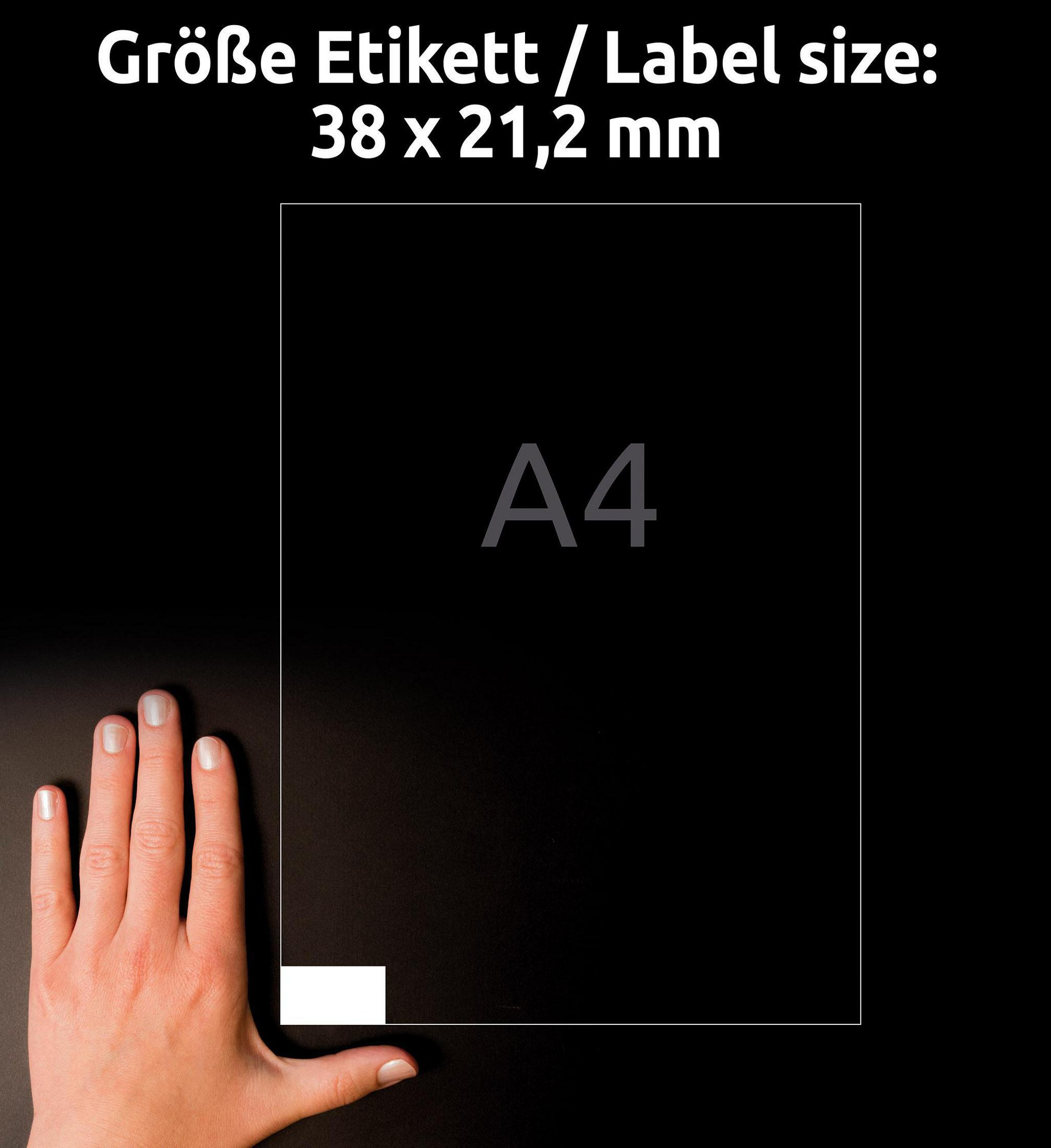 A4-Papier mit einer Hand unten, mit Informationen zur Etikettengröße.