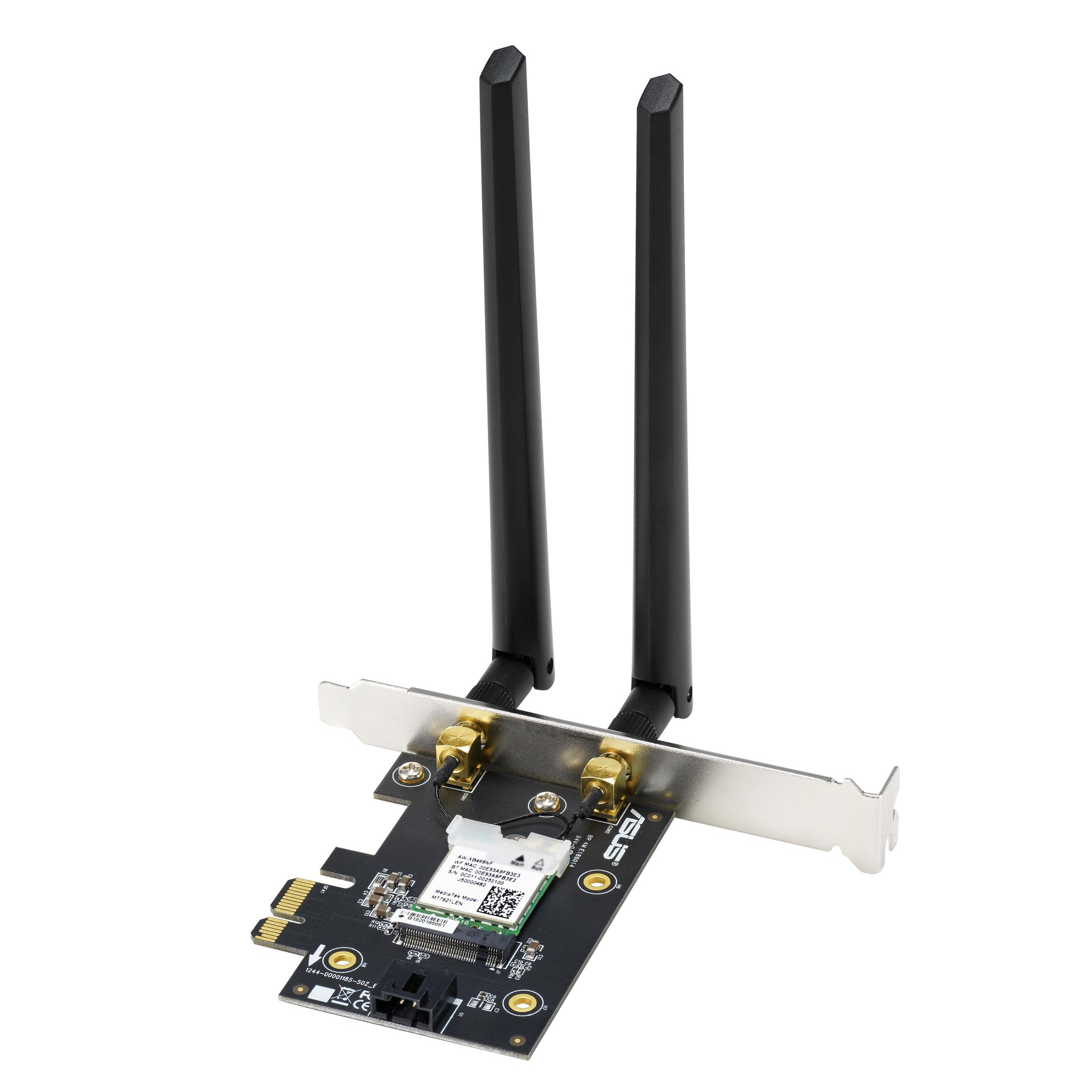 Una scheda adattatore Wi-Fi ASUS con due antenne, pronta per essere installata in un computer desktop.