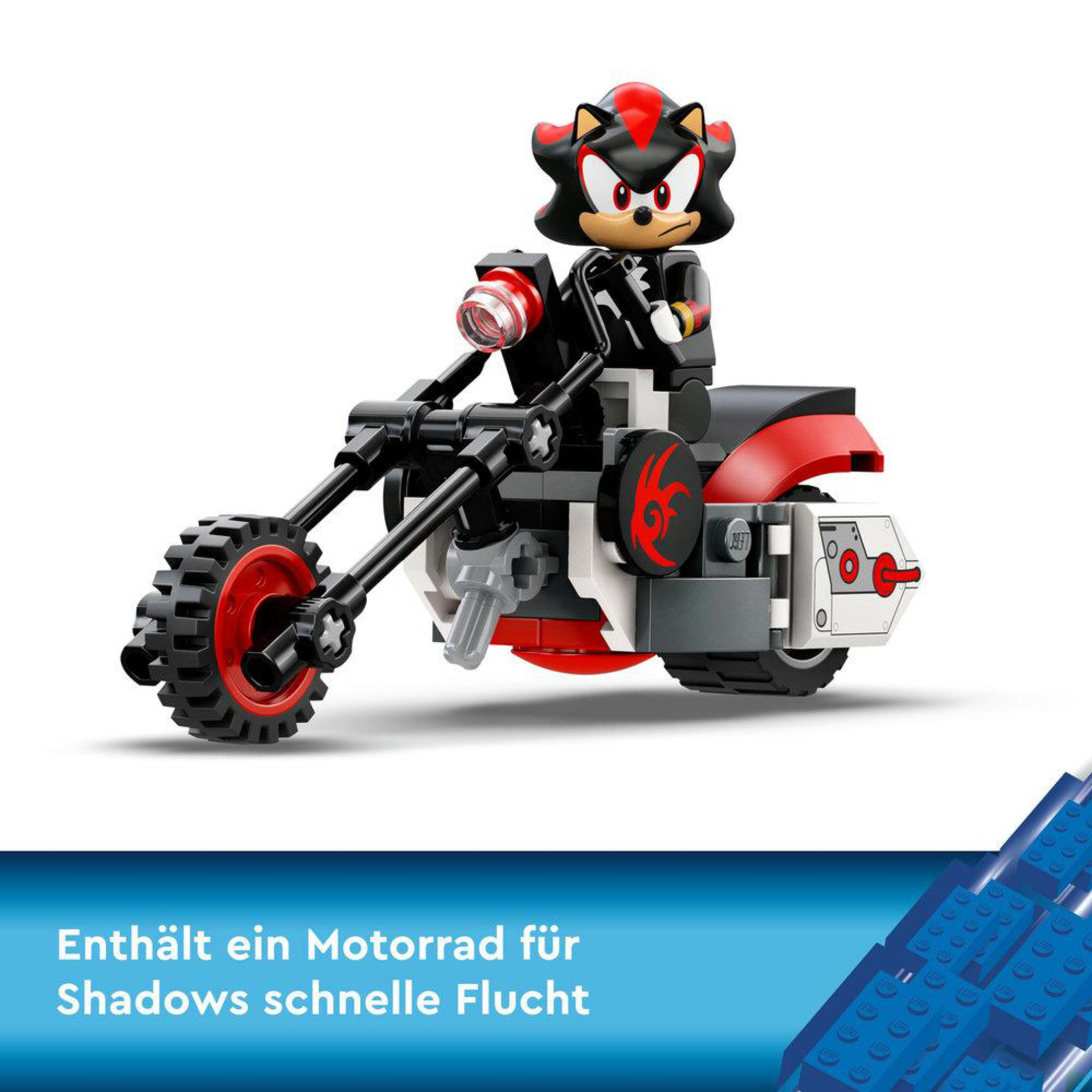 Lego-Set mit einer Shadow-Figur, die Motorrad fährt.