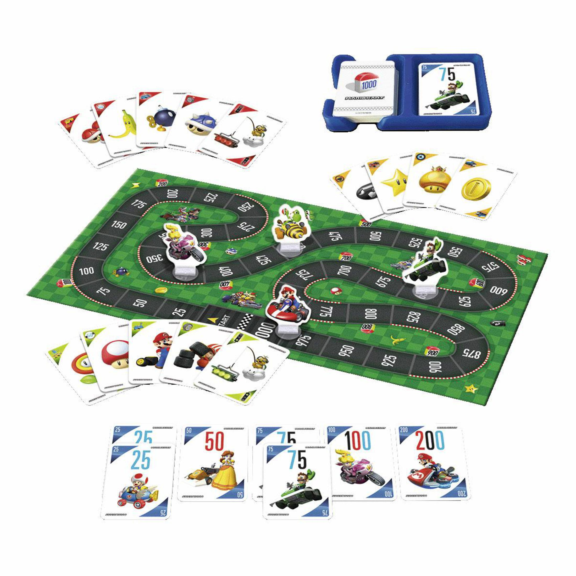 Ein Brettspiel-Layout mit Karten, Spielsteinen und einem grünen Rennstrecken-Brett.
