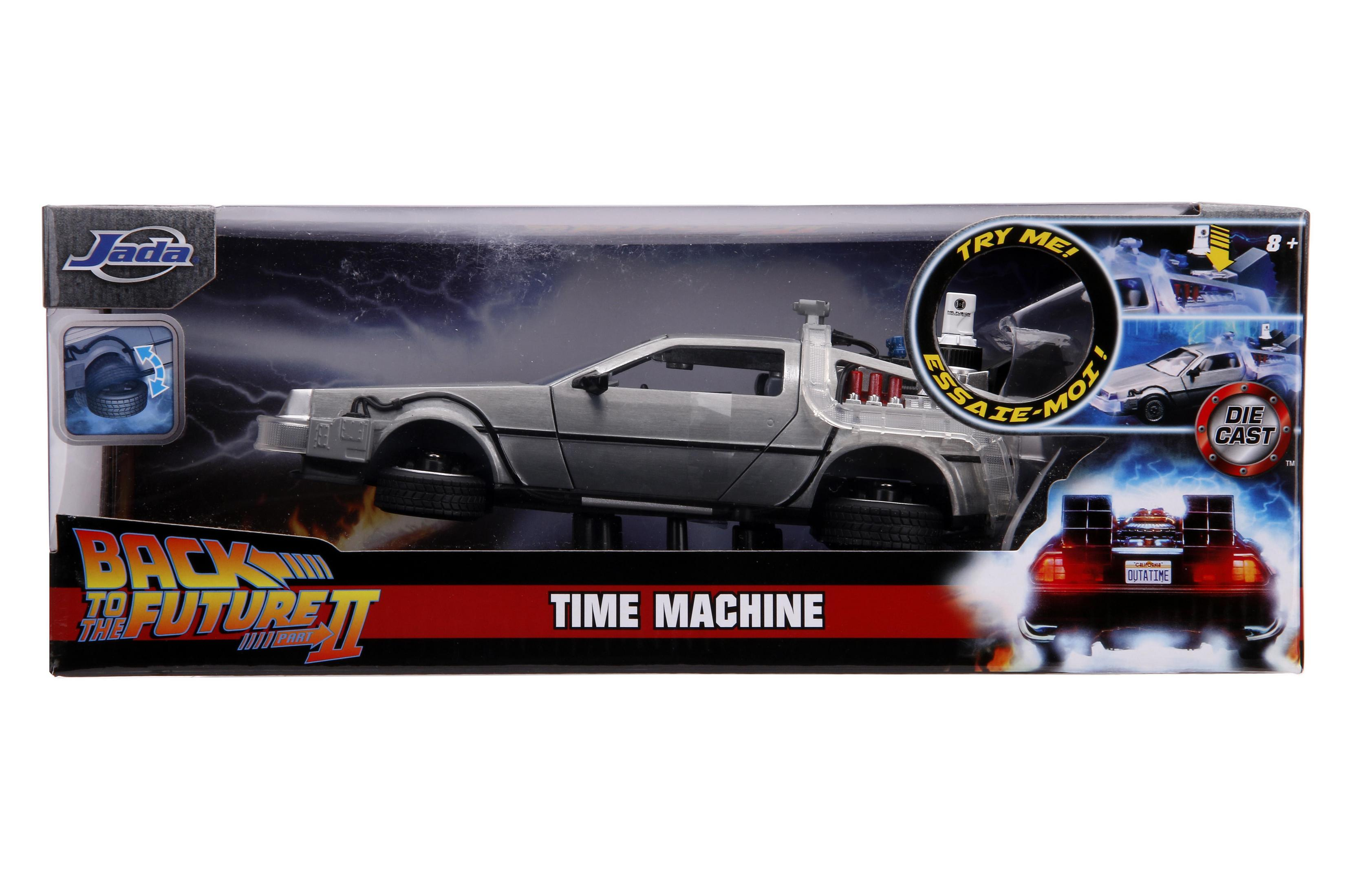 Ein Spielzeugauto in einer Box. Das Auto ist eine silberne DeLorean Zeitmaschine mit Back to the Future II-Branding.