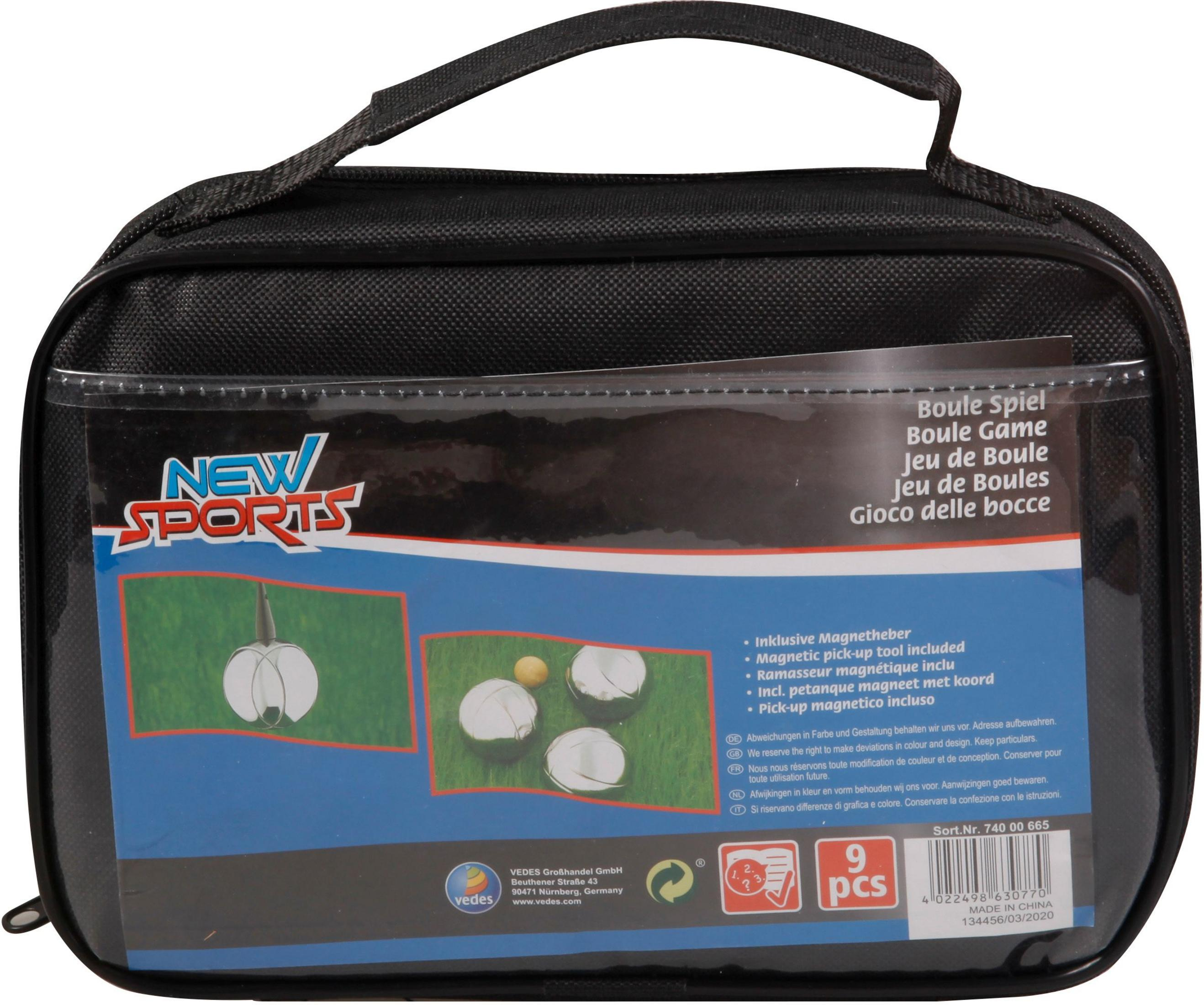 Schwarze Tasche mit Sichtfenster, das ein Boule-Spielset zeigt. Weißer Hintergrund.