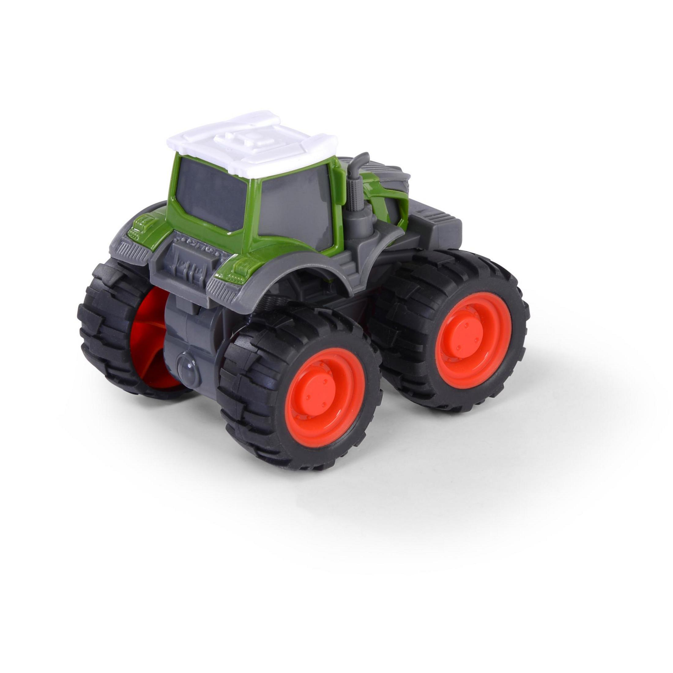 Ein grüner und grauer Spielzeugtraktor mit großen roten Rädern auf weißer Oberfläche.