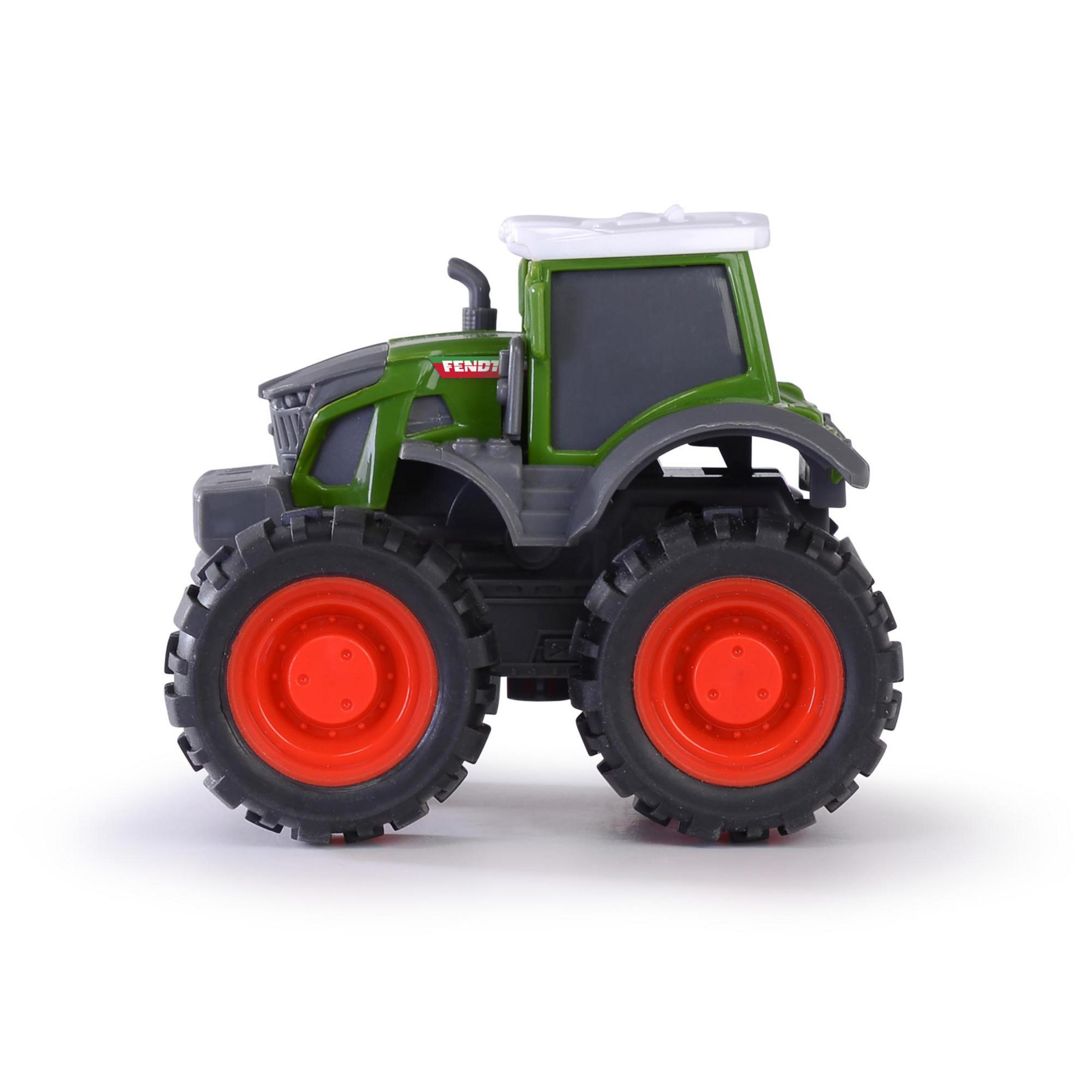 Ein grüner und grauer Fendt-Spielzeugtraktor mit roten Rädern vor weißem Hintergrund.