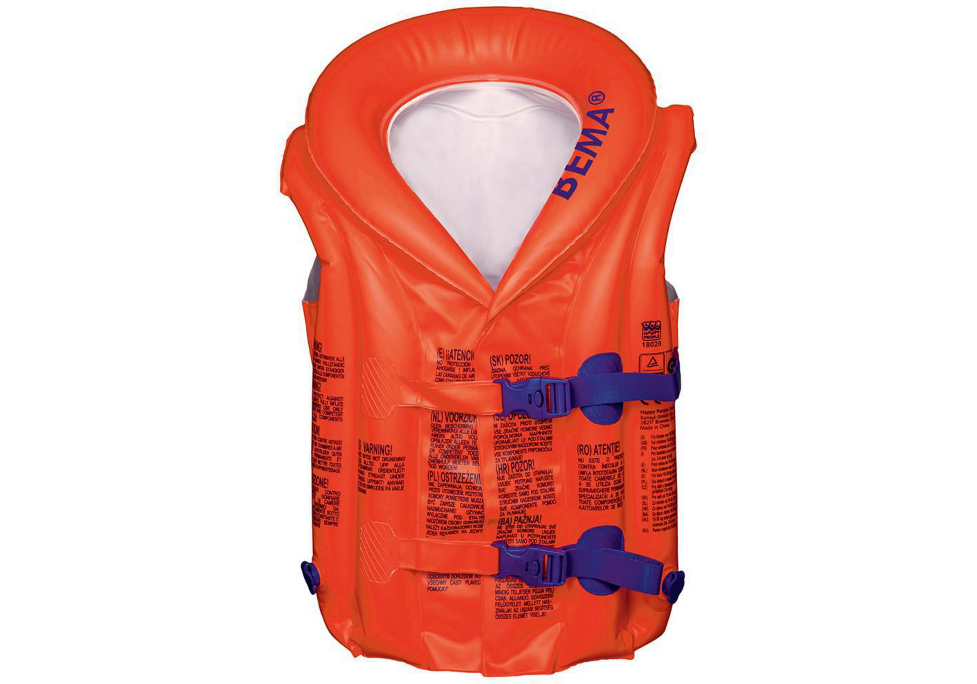 Orangefarbene Schwimmweste mit blauen Gurten. Sie hat Text und Schnallen. Die Weste ist auf weißem Hintergrund.