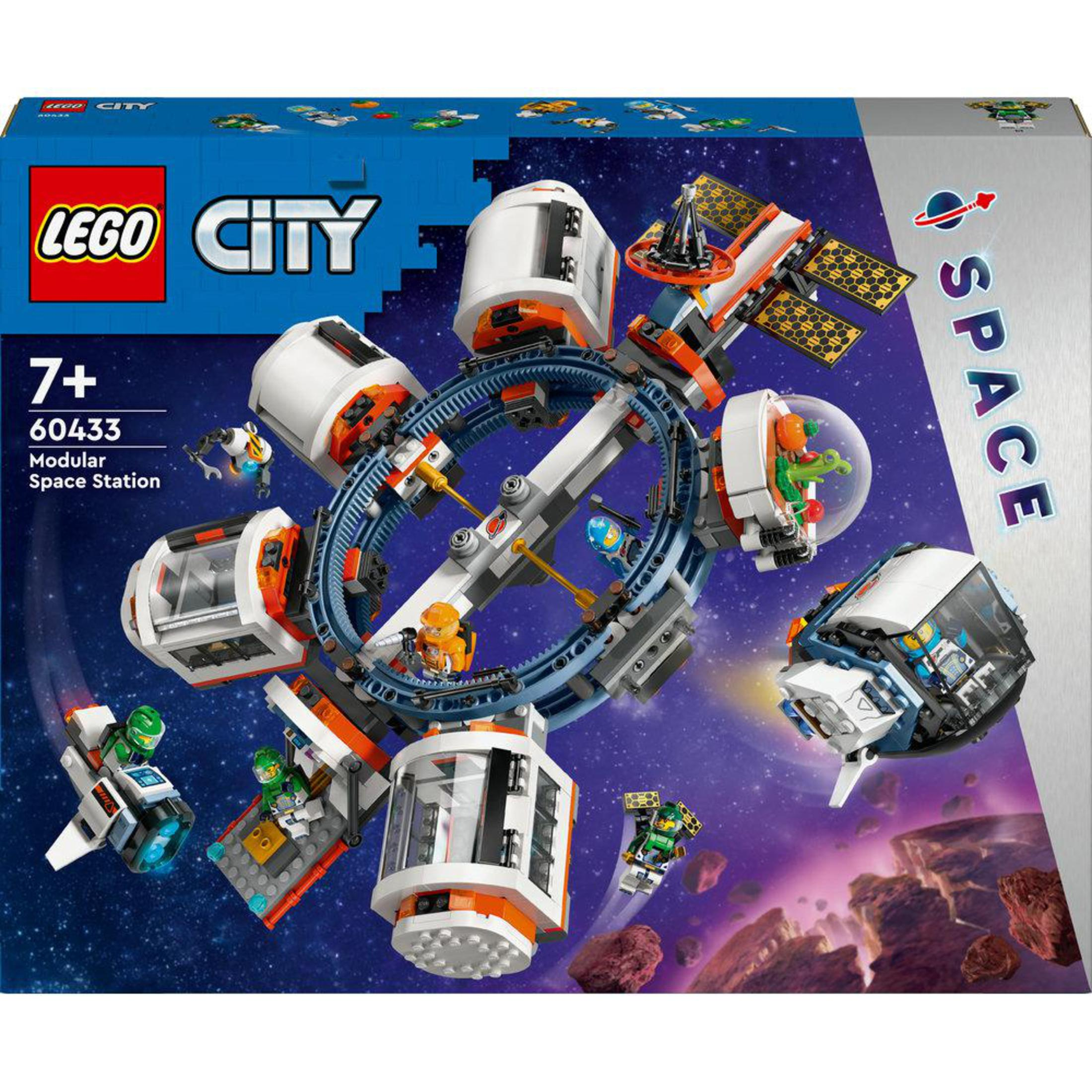 Caja de la estación espacial Lego City. Múltiples módulos, astronautas y fondo espacial.