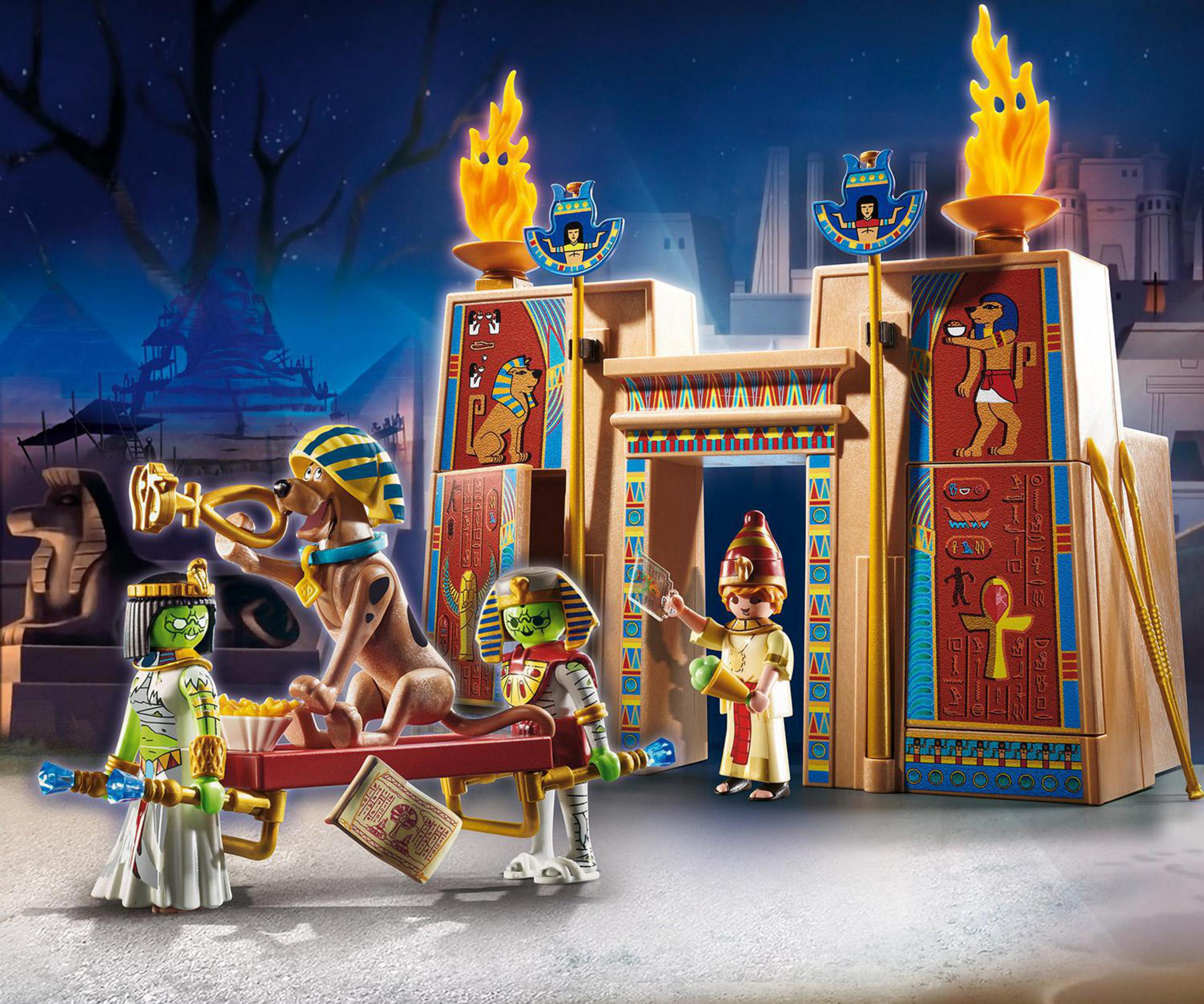 Ein Playmobil-Set, das eine ägyptische Szene mit Figuren und Strukturen darstellt.