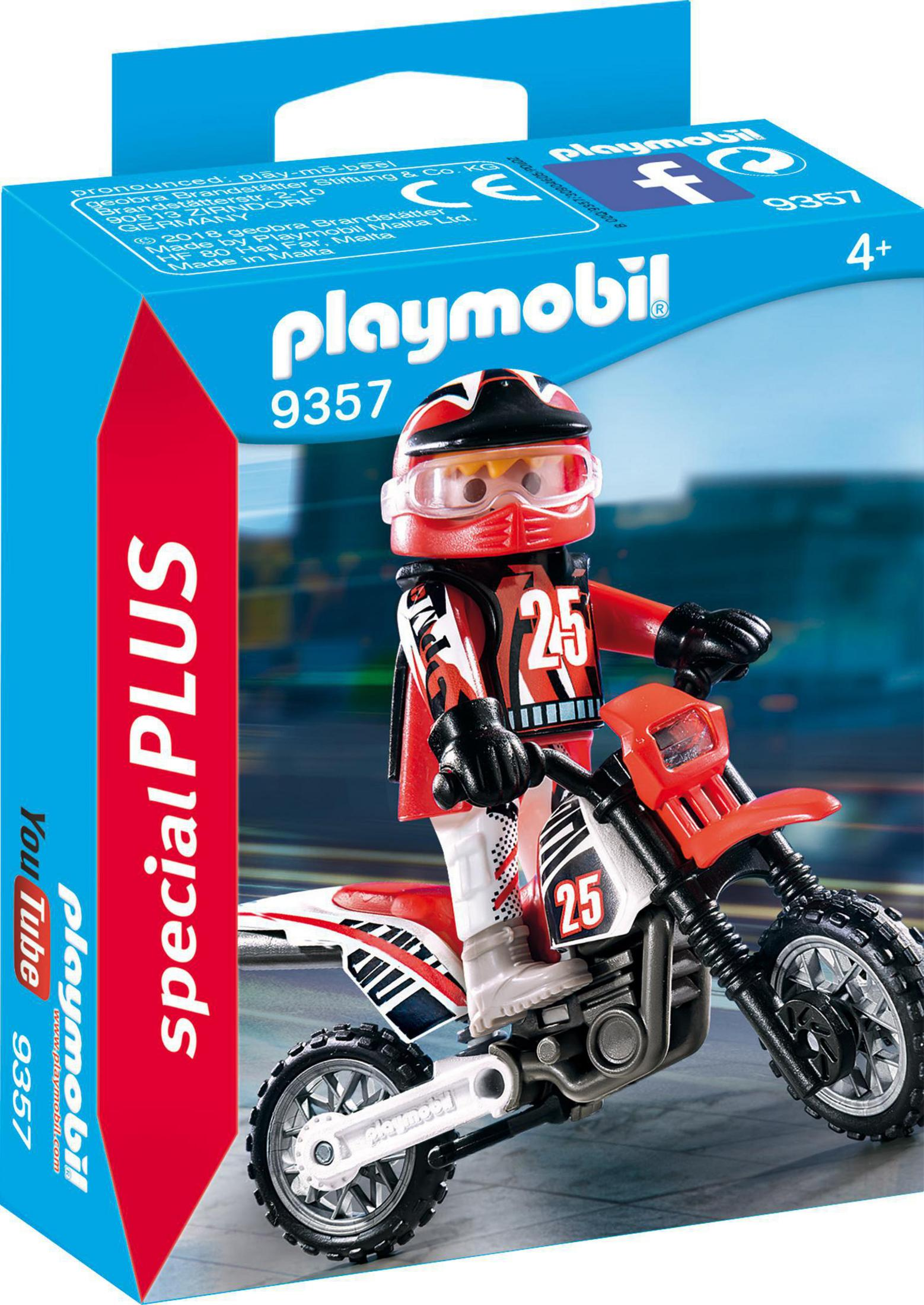 Figurka Playmobil na motocyklu, w czerwono-białym stroju.