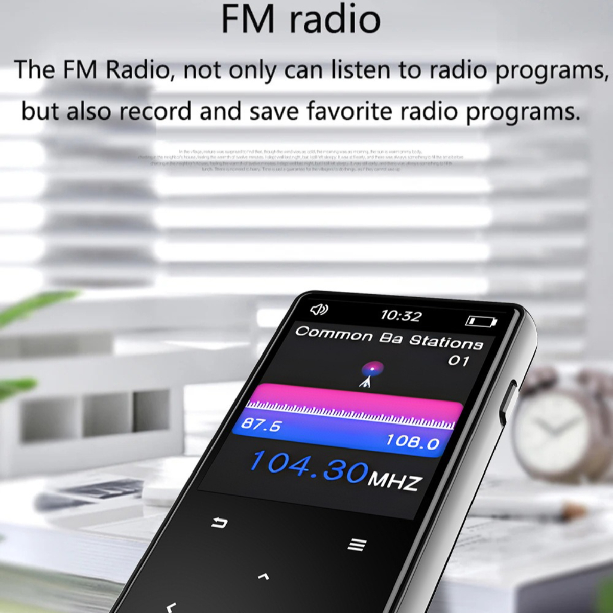 Digitales UKW-Radio mit der Frequenz 104,30 MHz. Text über UKW-Radio-Funktionen.