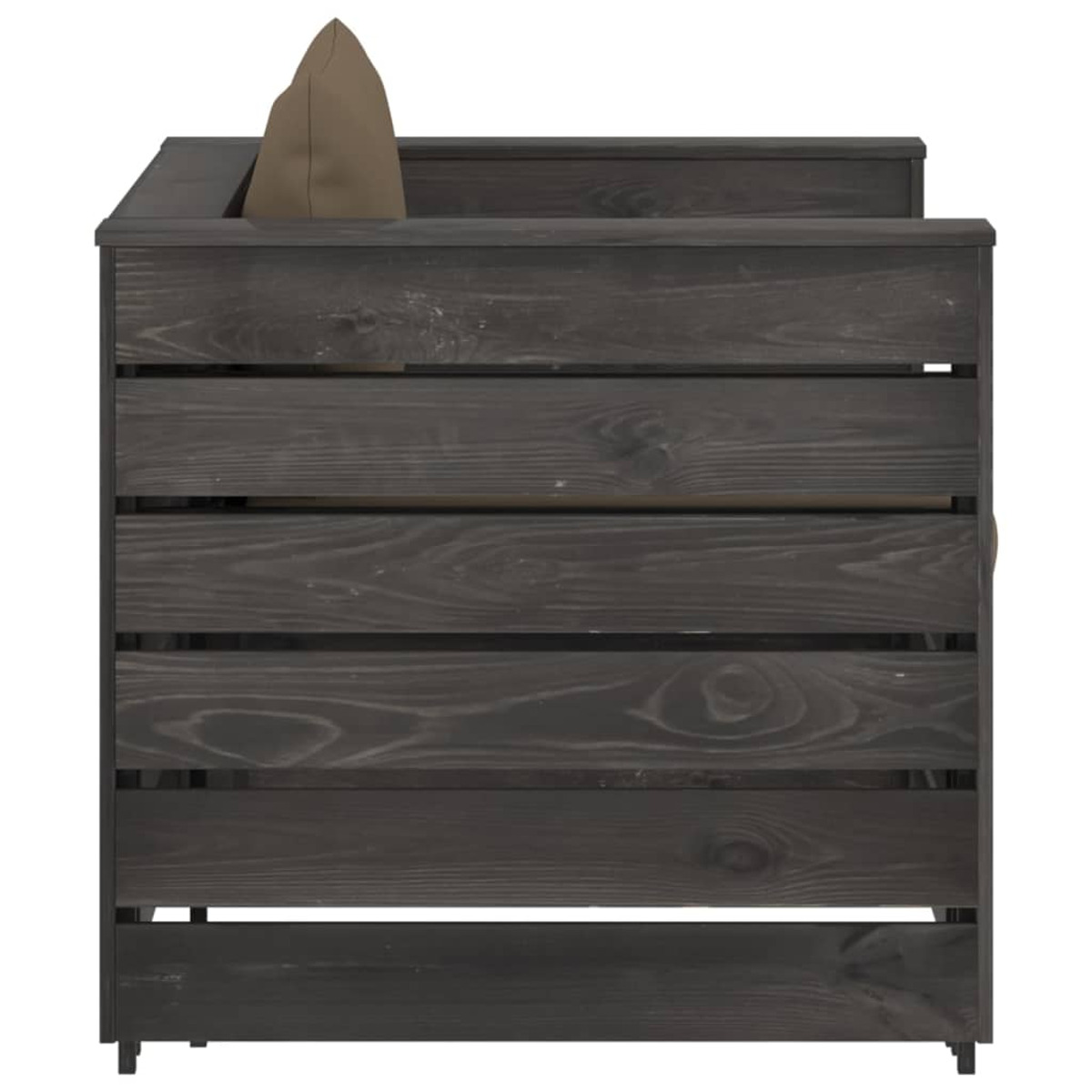 Un divano in legno grigio scuro per esterni. Ha doghe orizzontali e un cuscino.