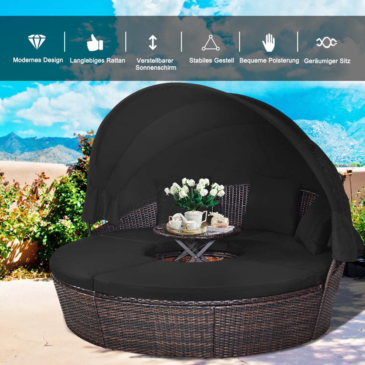 Rundes Outdoor-Sofa mit schwarzem Baldachin und Kissen, mit Tisch in der Mitte.