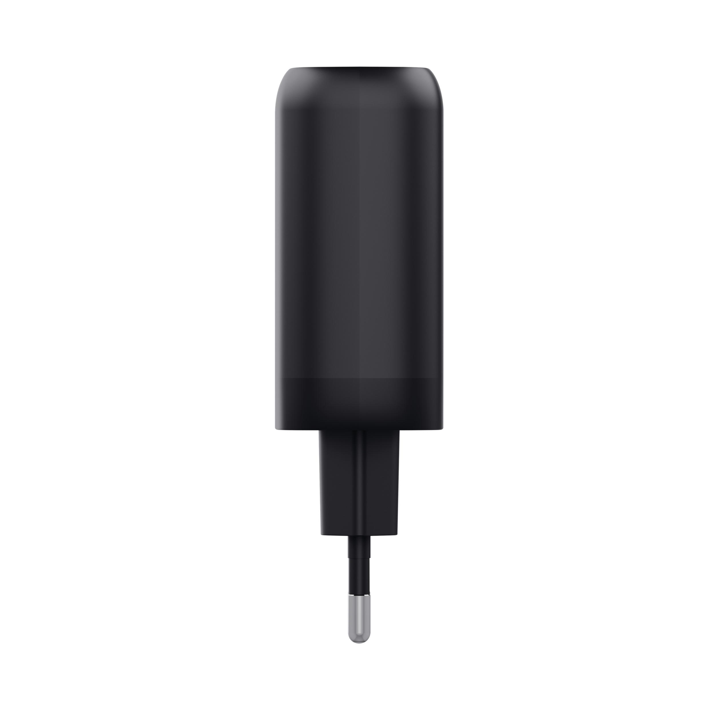 Een zwarte voedingsadapterstekker met een mannelijke connector. Het staat tegen een zwarte achtergrond.